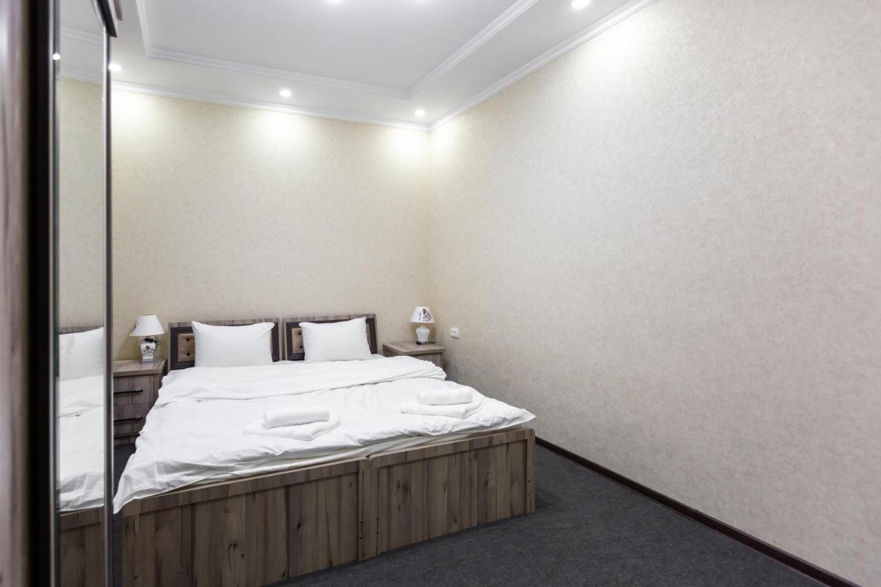 Light Hotel Tachkent Extérieur photo