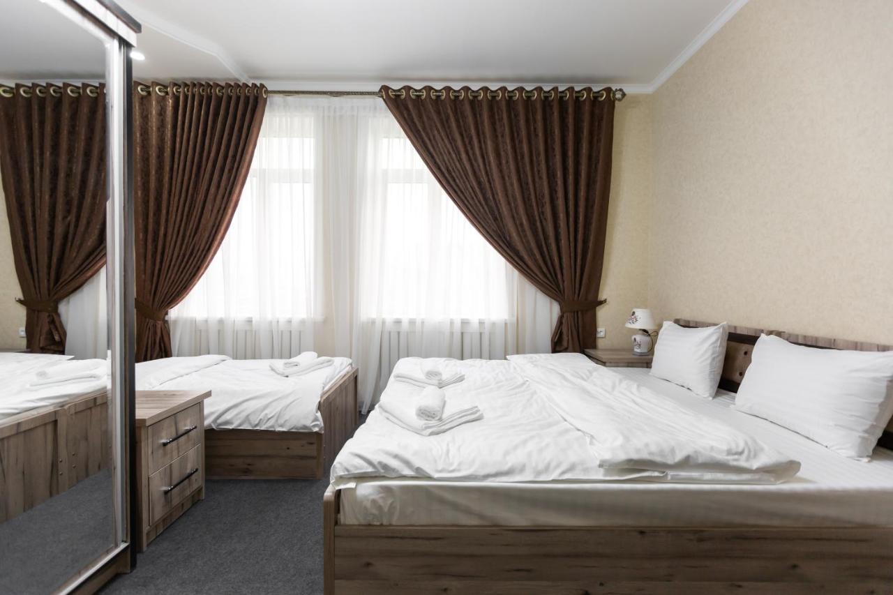 Light Hotel Tachkent Extérieur photo