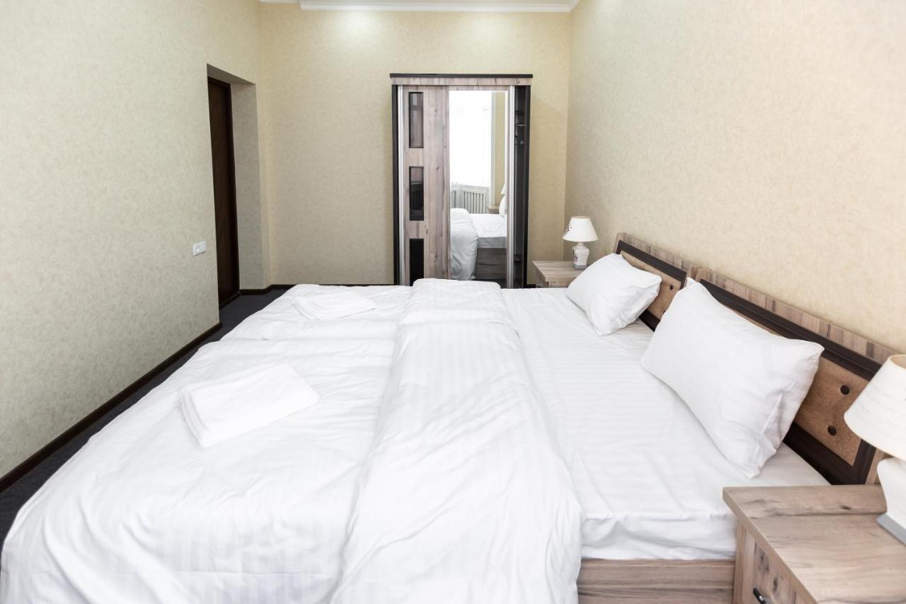 Light Hotel Tachkent Extérieur photo
