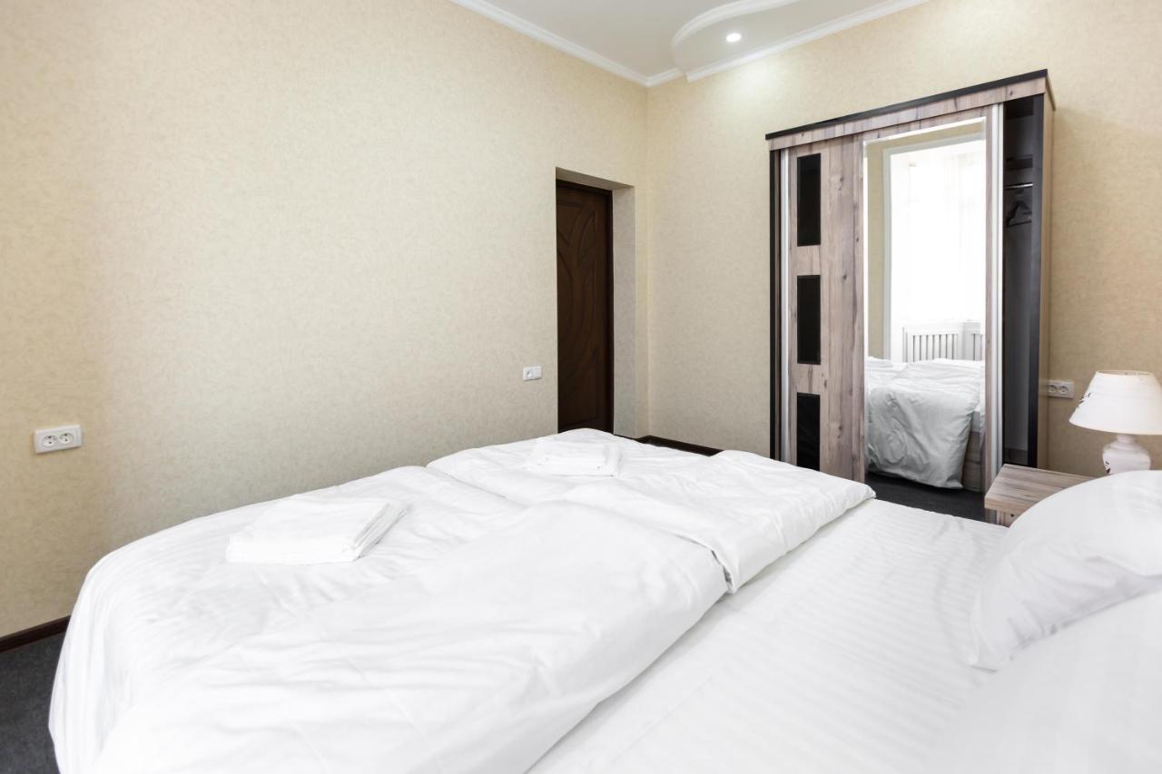 Light Hotel Tachkent Extérieur photo