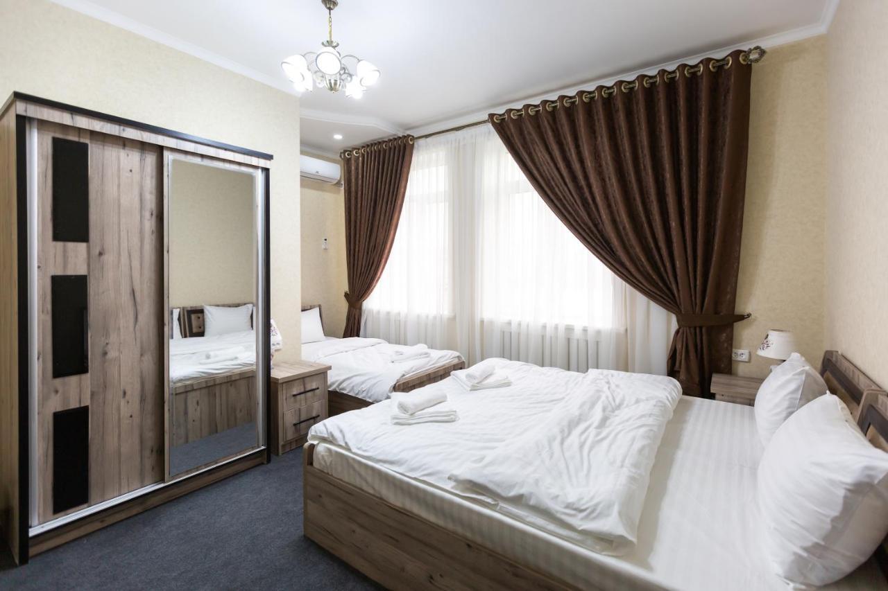 Light Hotel Tachkent Extérieur photo